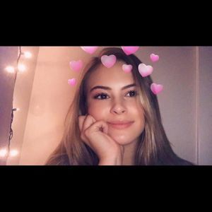 Meet your Posher, Kaytlin